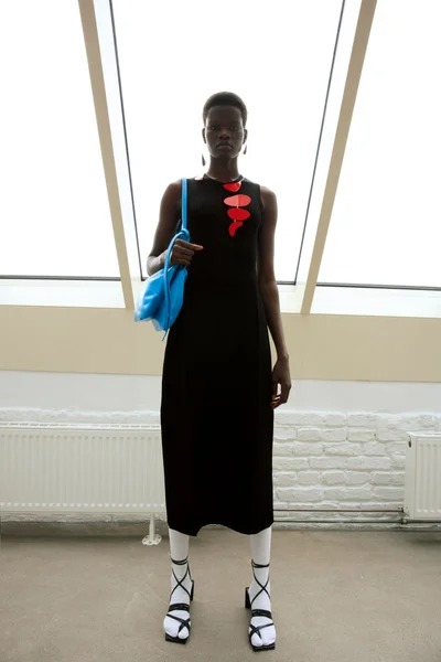 Look 17